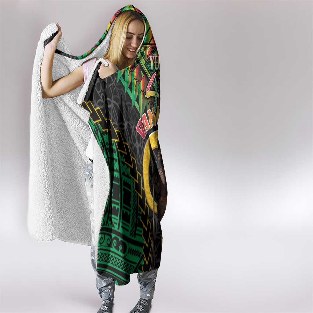 Vanuatu 45th Anniversary Independence Day Hooded Blanket Melanesian Warrior With Sand Drawing Pattern LT05