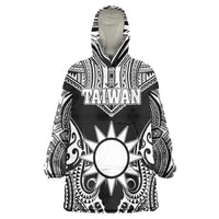 Personalised Taiwan Wearable Blanket Hoodie Austronesian Tribal Tattoo Black - Polynesian Pride