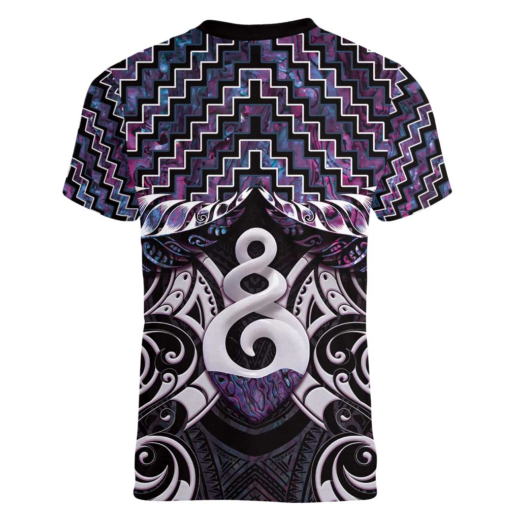 New Zealand Maori Women V-Neck T-Shirt Poutama Pikorua Purple Paua Shell