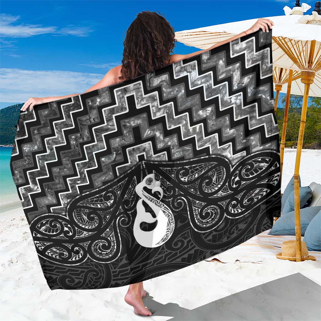 New Zealand Maori Sarong Poutama Manaia Black Paua Shell LT05 One Size 44 x 66 inches Black - Polynesian Pride