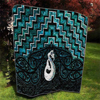 New Zealand Maori Quilt Poutama Manaia Turquoise Paua Shell
