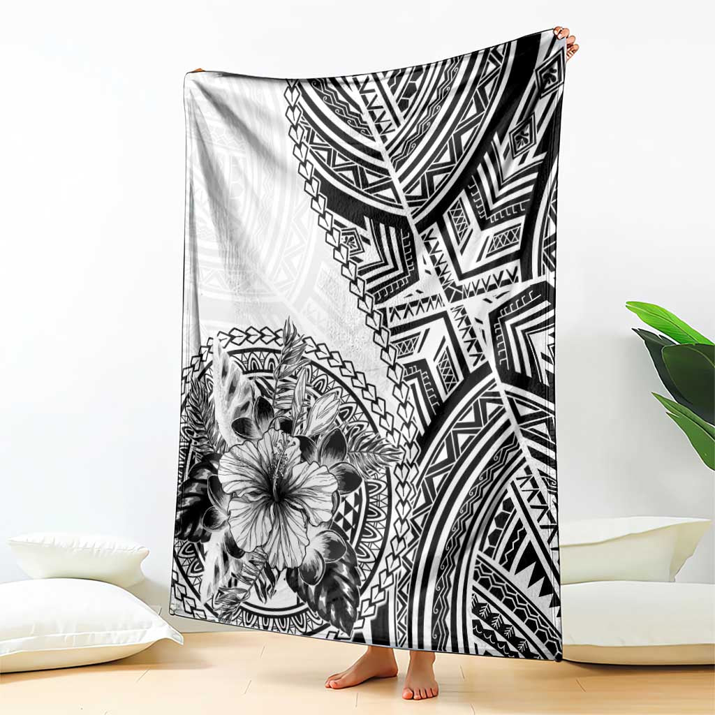 Hibiscus With White Austronesian Tattoo Pattern Blanket - Polynesian Pride