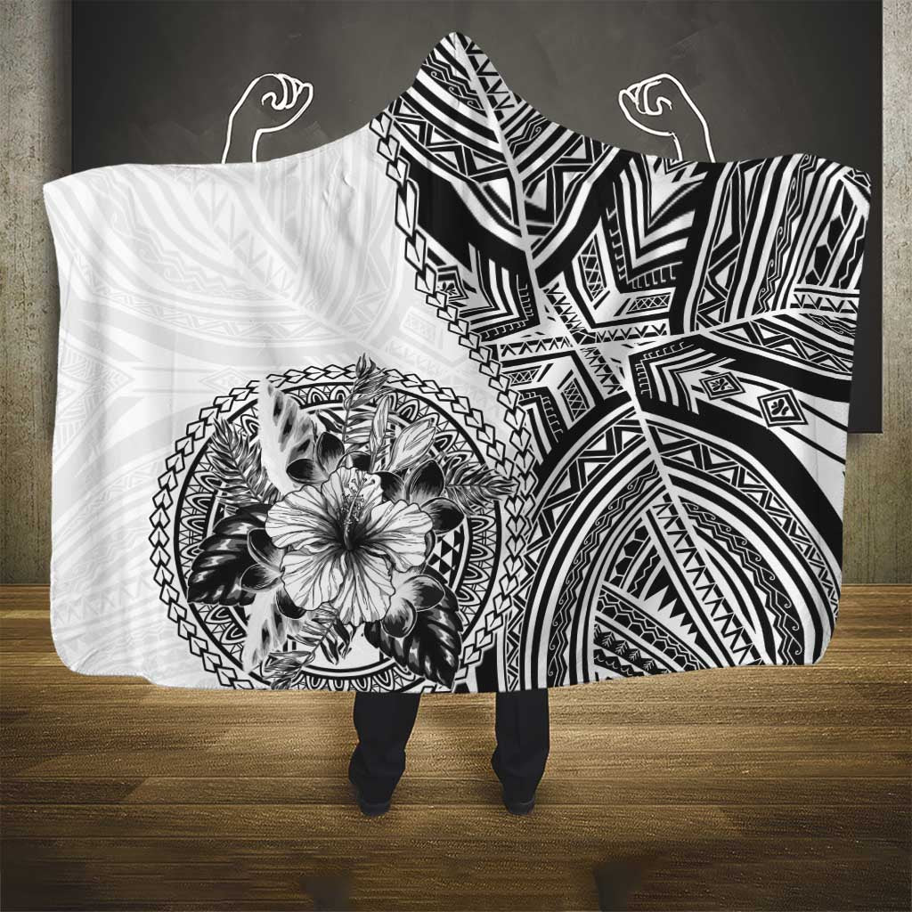 Hibiscus With White Austronesian Tattoo Pattern Hooded Blanket - Polynesian Pride