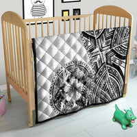 Hibiscus With White Austronesian Tattoo Pattern Quilt - Polynesian Pride