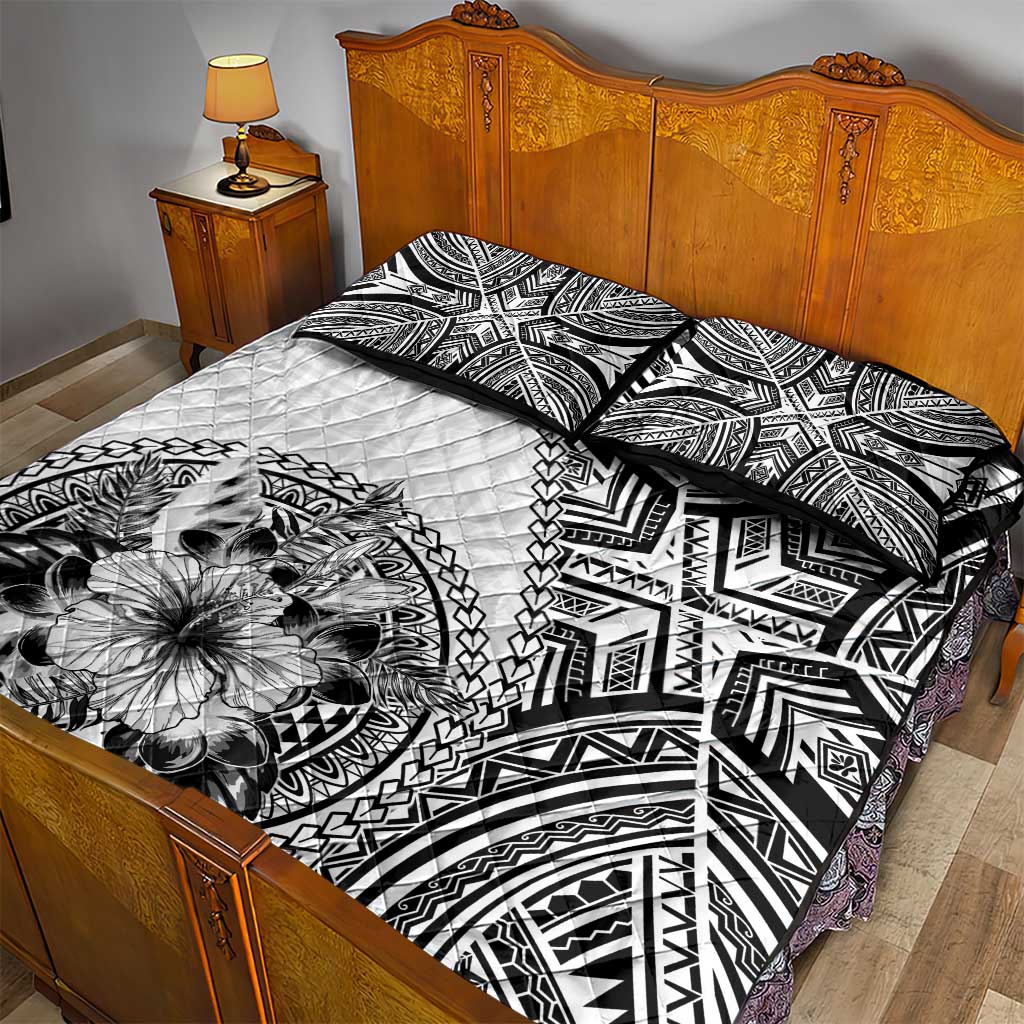 Hibiscus With White Austronesian Tattoo Pattern Quilt Bed Set - Polynesian Pride