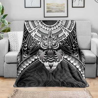 New Zealand Morepork Blanket Maori Pattern Black