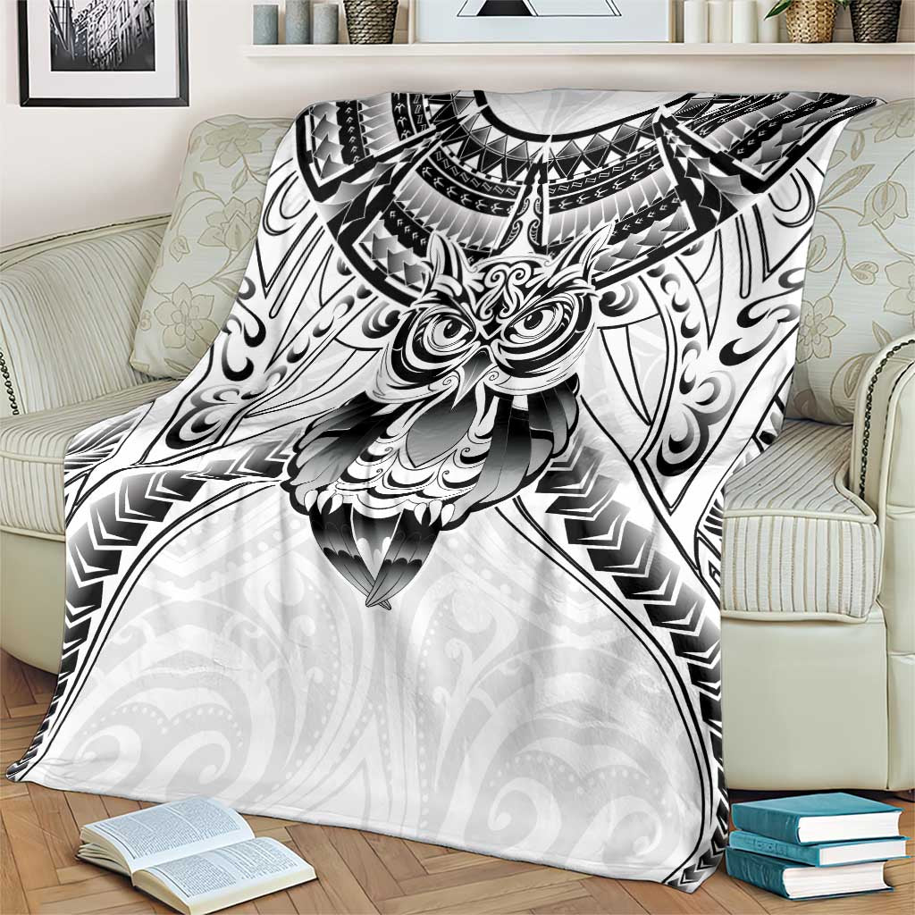 New Zealand Morepork Blanket Maori Pattern White