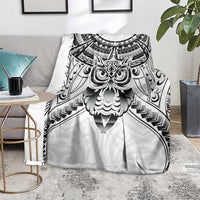 New Zealand Morepork Blanket Maori Pattern White