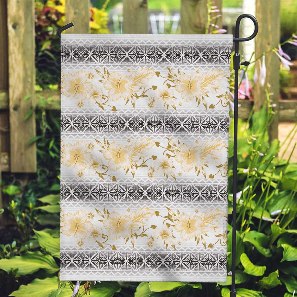 Samoa White Sunday Garden Flag Samoan Tapa Yellow Hibiscus - Polynesian Pride