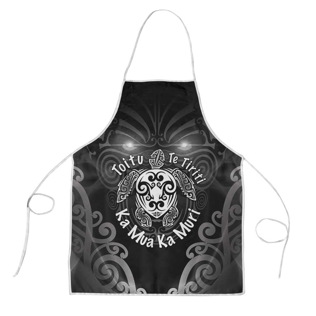 Aotearoa Toitu Te Tiriti Apron Ka Mua Ka Muri