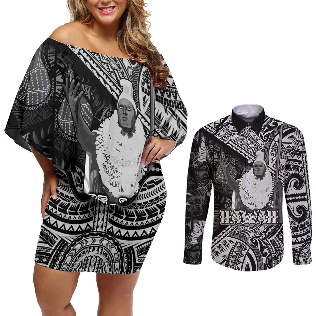 Hawaii King Kamehameha Couples Matching Off Shoulder Short Dress and Long Sleeve Button Shirt With Hawaiian Ipu Motifs Black Version