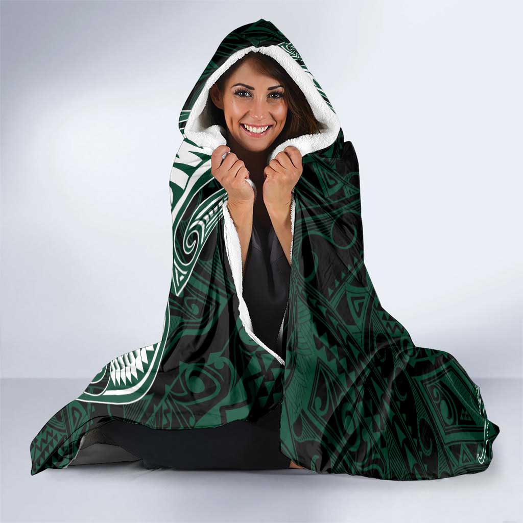 Hawaii Ikaika Warrior Football Hooded Blanket Polynesian Tribal Tattoo - Polynesian Pride