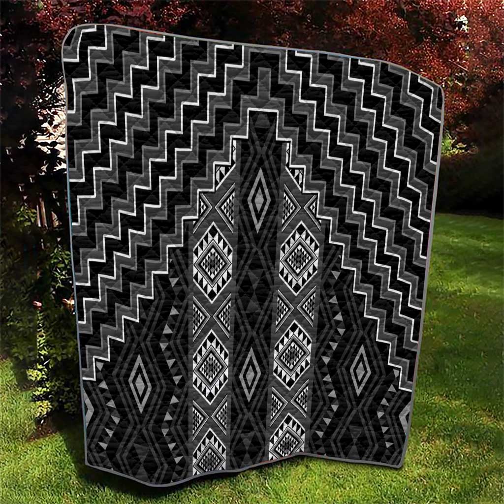 New Zealand Aotearoa Quilt Black Poutama With Taniko Pattern LT05