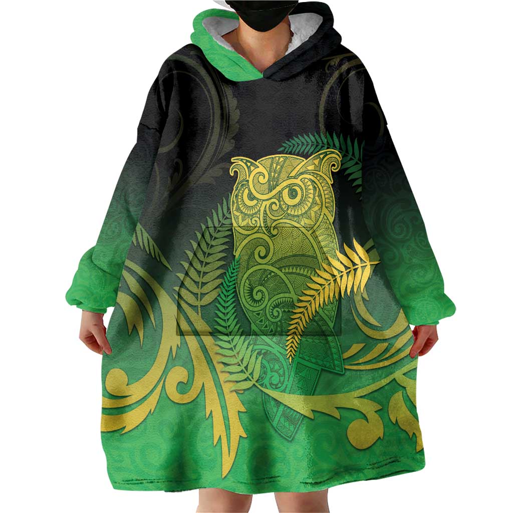 New Zealand Aotearoa Ruru Wearable Blanket Hoodie Maori Fern Art Green