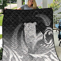 New Zealand Aotearoa Ruru Quilt Maori Fern Art Black