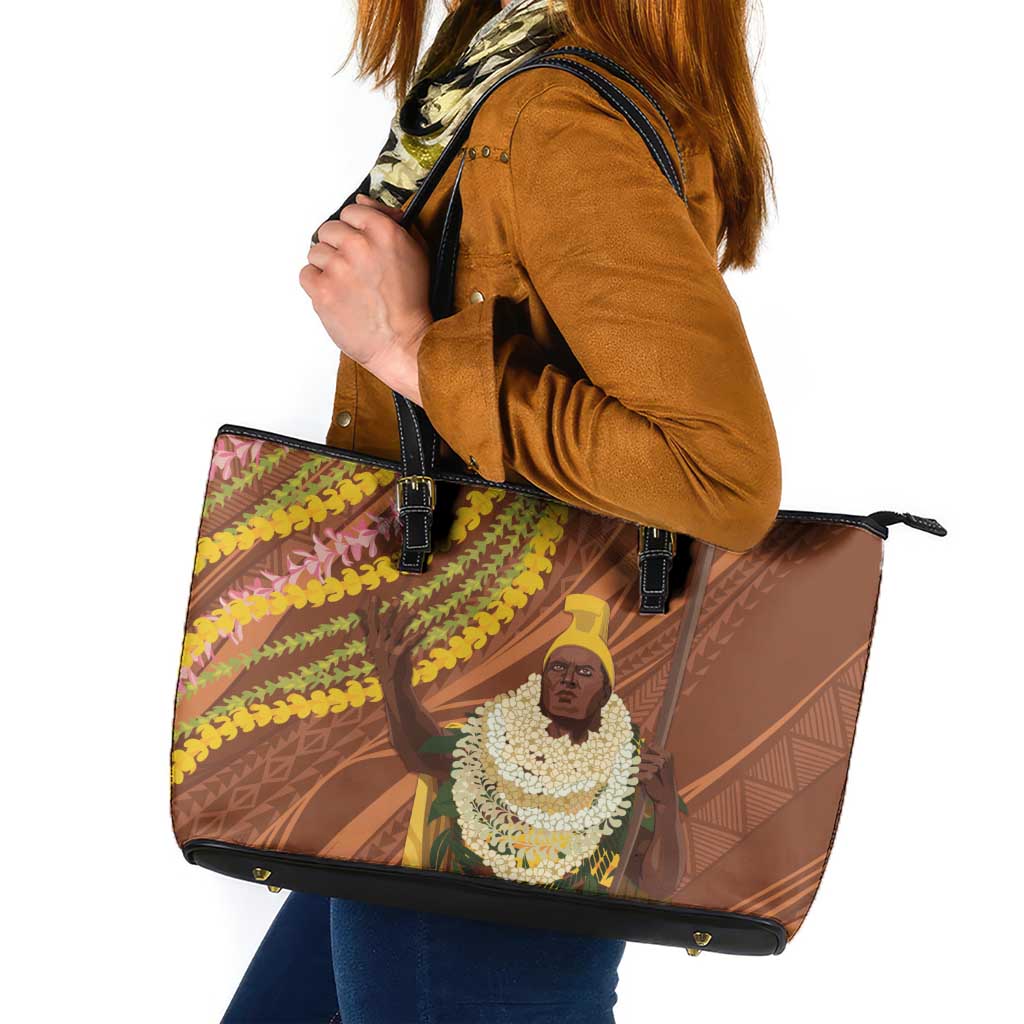 Hawaii King Kamehameha Leather Tote Bag Hawaiian Kakau Pattern With Leis