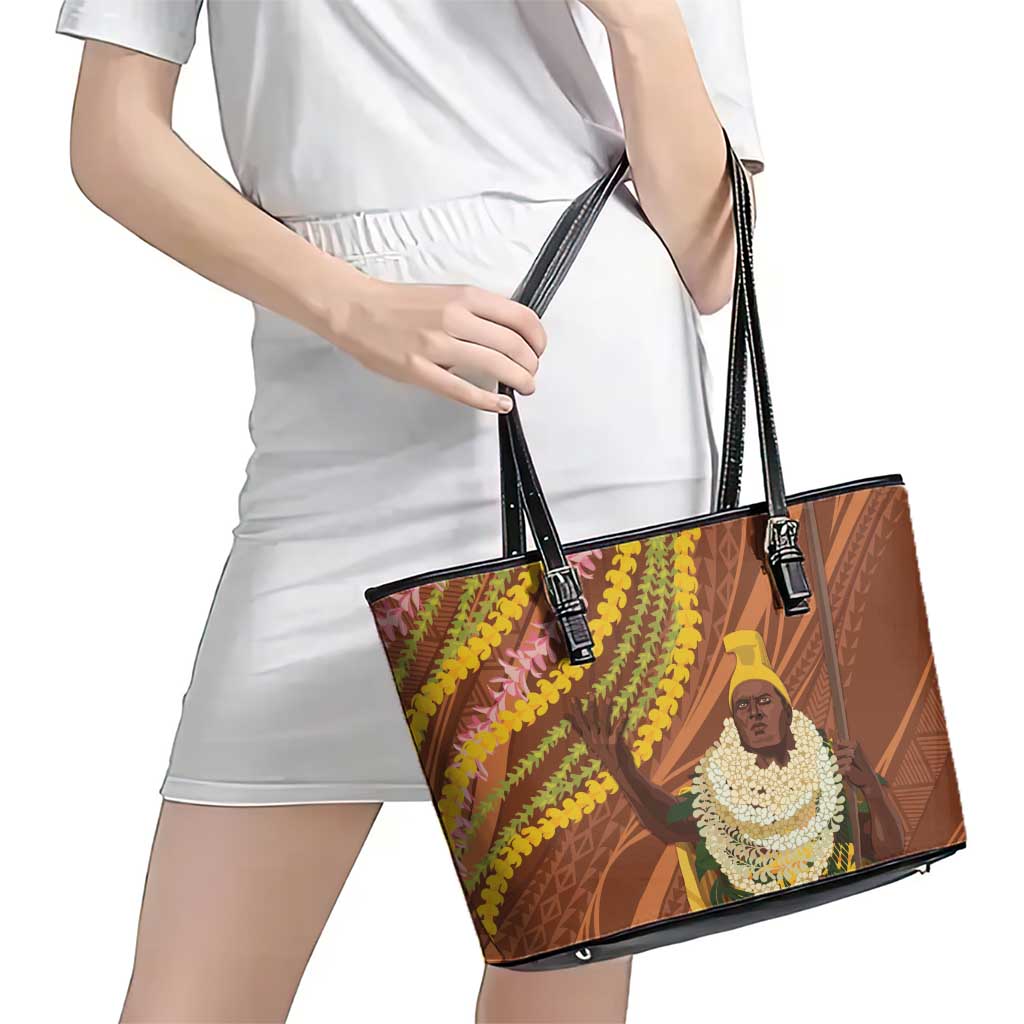 Hawaii King Kamehameha Leather Tote Bag Hawaiian Kakau Pattern With Leis