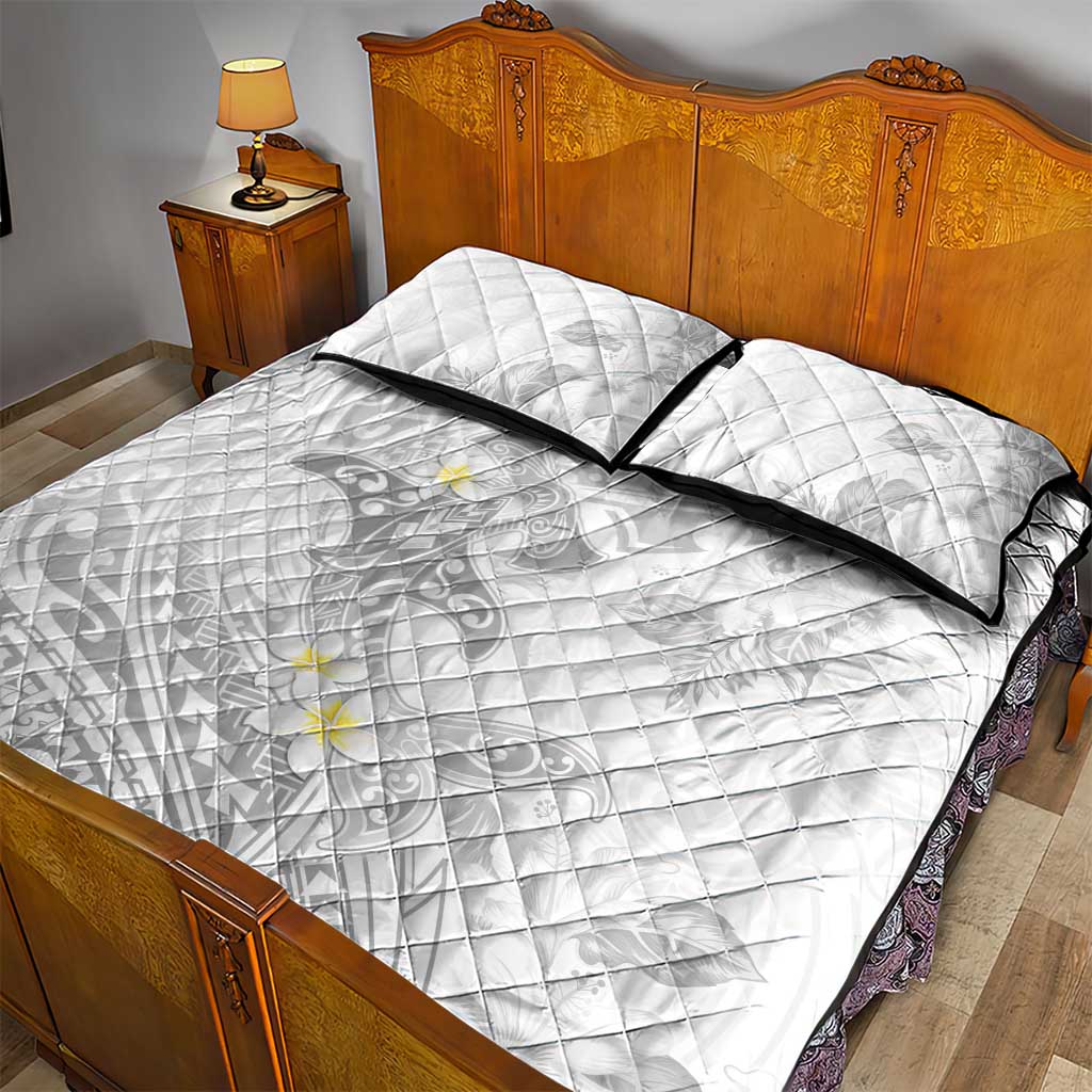 Polynesia Hammerhead Shark Quilt Bed Set Tropical Flowers Tribal Pattern White