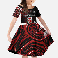Aotearoa Toitu He Whakaputanga Family Matching Tank Maxi Dress and Hawaiian Shirt Toitu Te Tiriti O Waitangi LT05 Daughter's Dress Black - Polynesian Pride