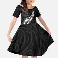 Personalised New Zealand Chur Bro Kid Short Sleeve Dress Maori Koru With Silver Fern LT05 KID Black - Polynesian Pride
