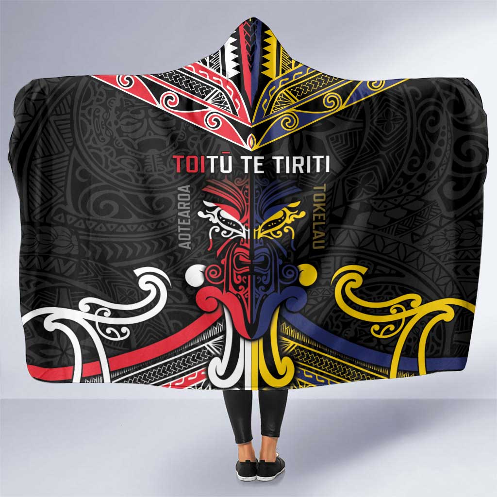 Tokelau And Aotearoa Hooded Blanket Together For Te Tiriti O Waitangi LT05 One Size Black - Polynesian Pride