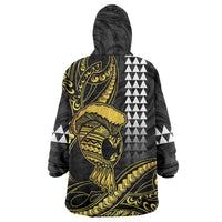 Hawaii Ikaika Warrior Helmet Wearable Blanket Hoodie Gold Style