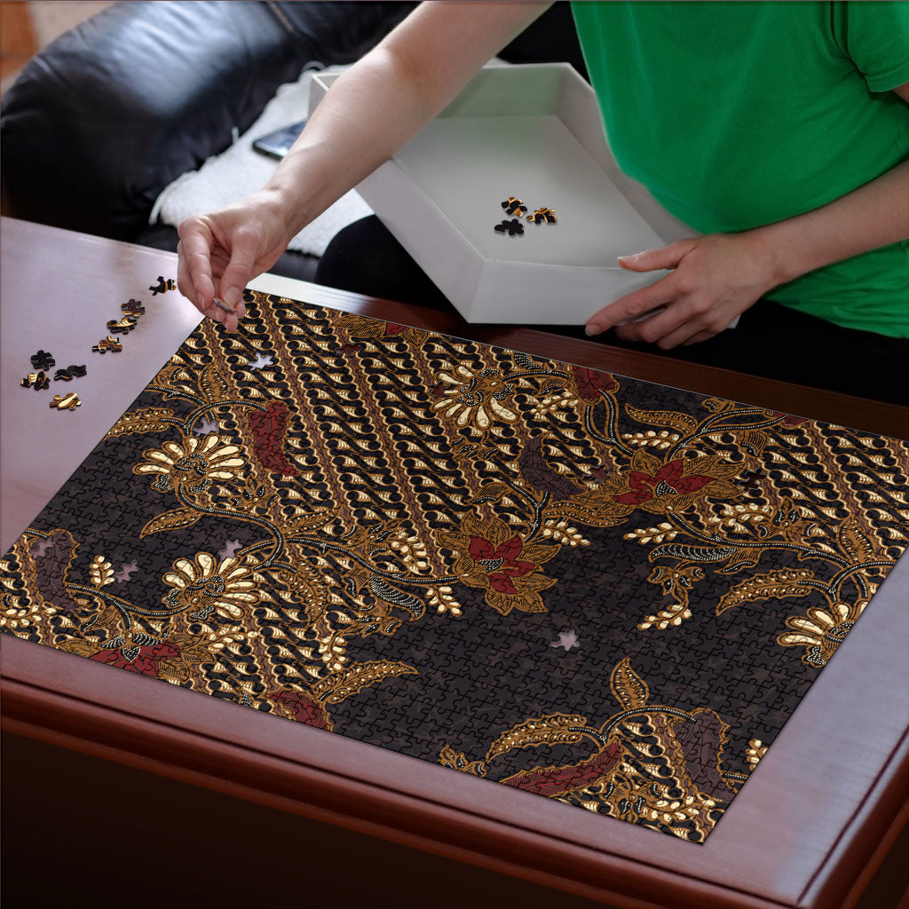 Indonesian Parang Batik Puzzle Brown Gold Floral Pattern