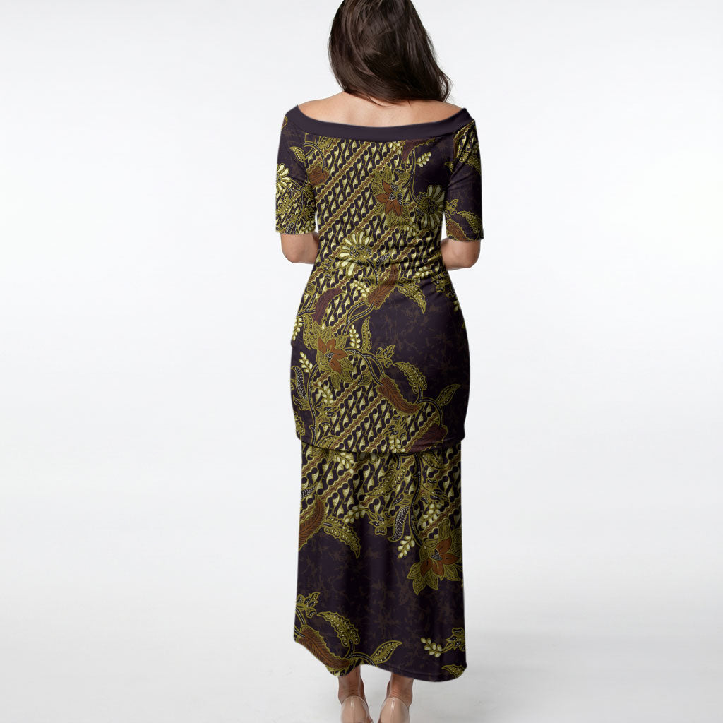 Indonesian Parang Batik Puletasi Yellow Floral Pattern