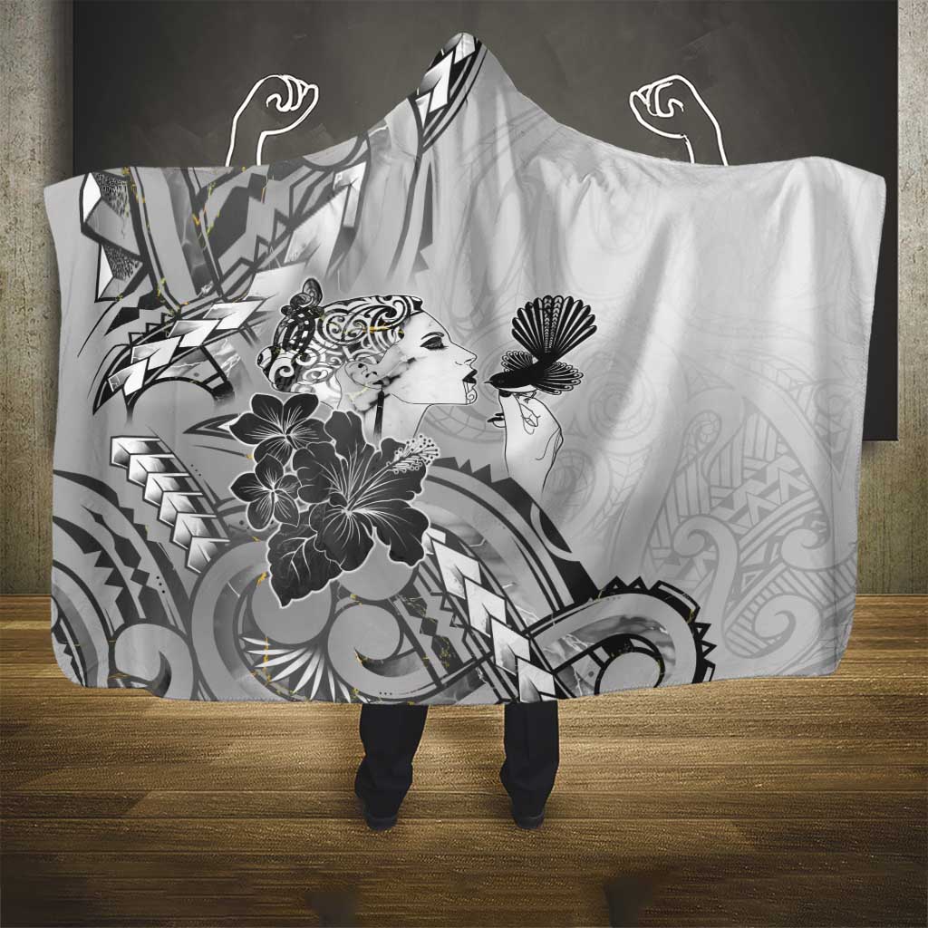 Aotearoa Maori Wahine Hooded Blanket Fantail Bird Black Gold Marble