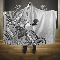 Aotearoa Maori Wahine Hooded Blanket Fantail Bird Black Gold Marble