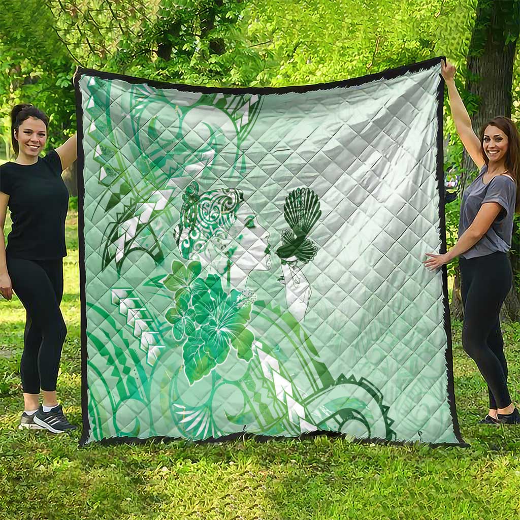 Aotearoa Maori Wahine Quilt Fantail Bird Green Gold Marble LT05 - Polynesian Pride