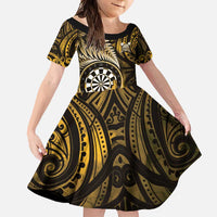 Personalised New Zealand Darts Family Matching Off Shoulder Maxi Dress and Hawaiian Shirt Maori Koru Dartboard Gold Flame LT05 Daughter's Dress Gold - Polynesian Pride