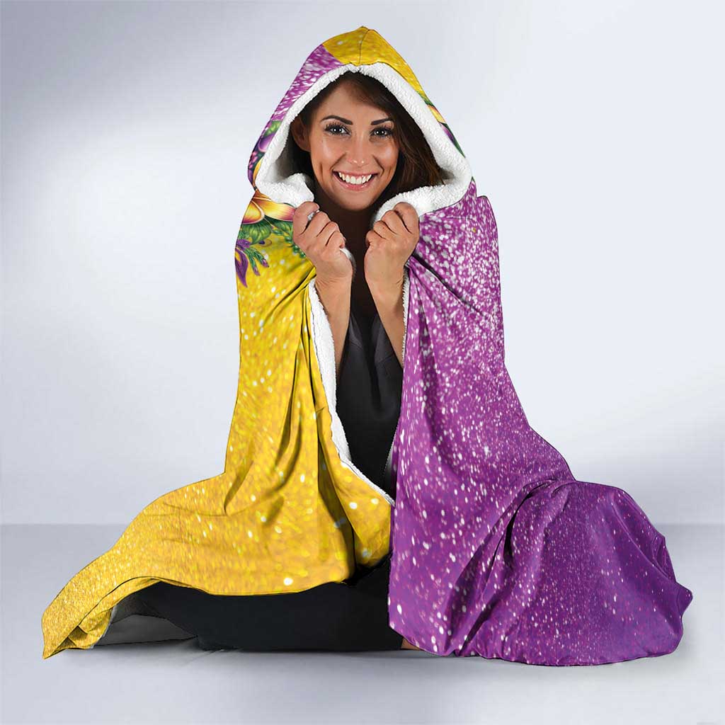 Hawaii Mardi Gras Hooded Blanket Plumeria Lei Beads Glitter Style