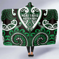 Aotearoa Ngai Tahu Hooded Blanket Maori Tribal Pattern LT05 One Size Green - Polynesian Pride