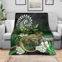 Aotearoa New Zealand Tuatara Blanket Maori Koru Art