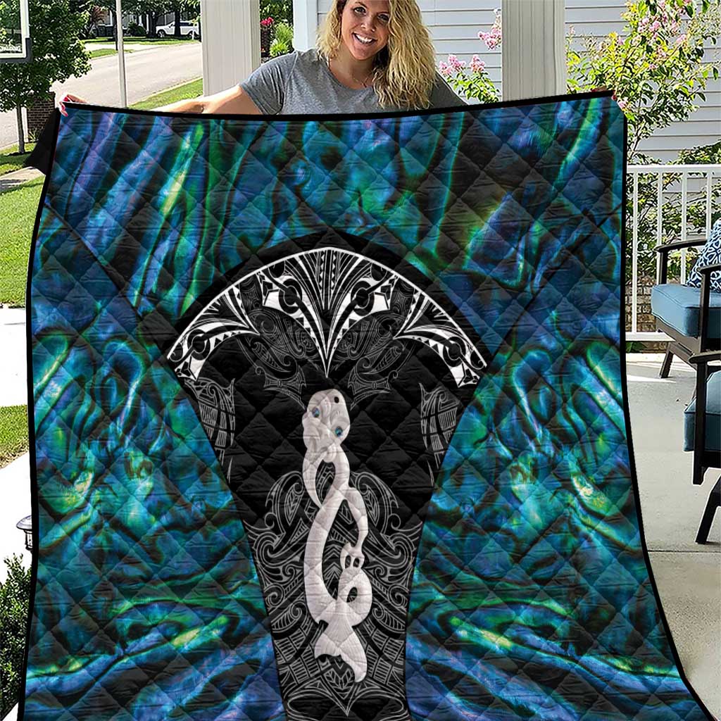 New Zealand Aotearoa Quilt Maori Taniwha Paua Shell LT05 Black - Polynesian Pride