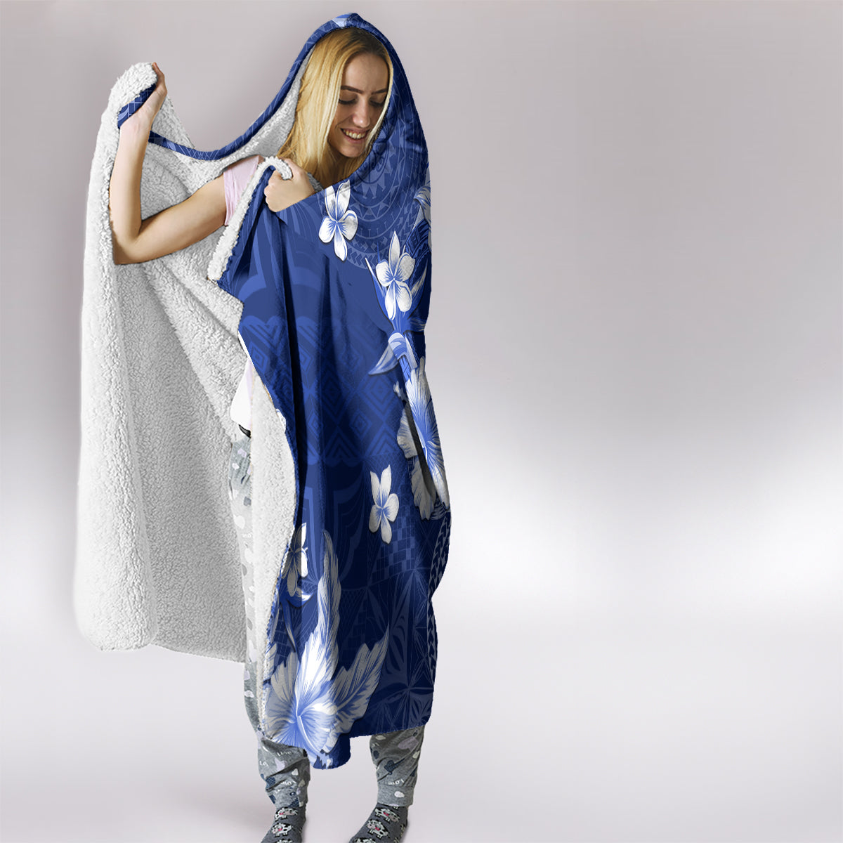 Samoa Siapo Pattern With Navy Hibiscus Hooded Blanket LT05 - Polynesian Pride
