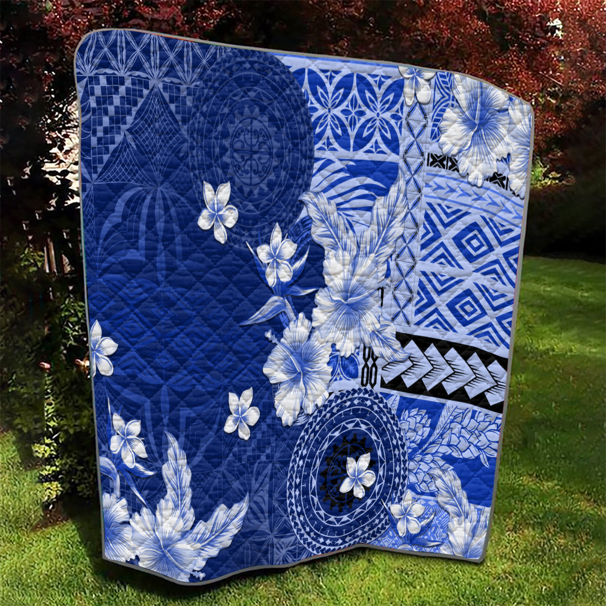 Samoa Siapo Pattern With Navy Hibiscus Quilt LT05 - Polynesian Pride