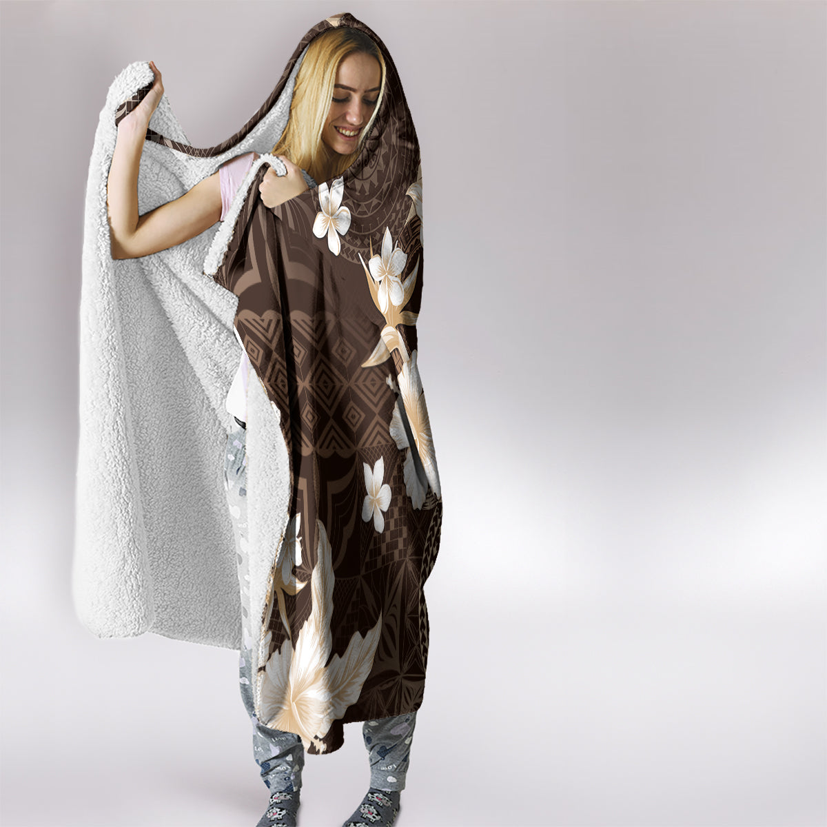 Samoa Siapo Pattern With Brown Hibiscus Hooded Blanket