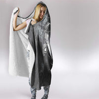 New Zealand Matariki Ururangi Hooded Blanket Maori Moko Grey Galaxy LT05 - Polynesian Pride