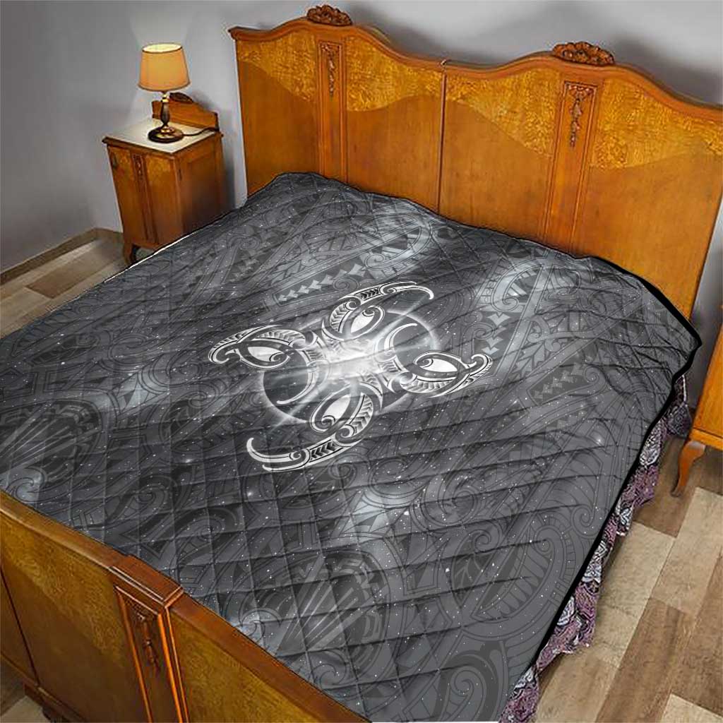 New Zealand Matariki Ururangi Quilt Maori Moko Grey Galaxy