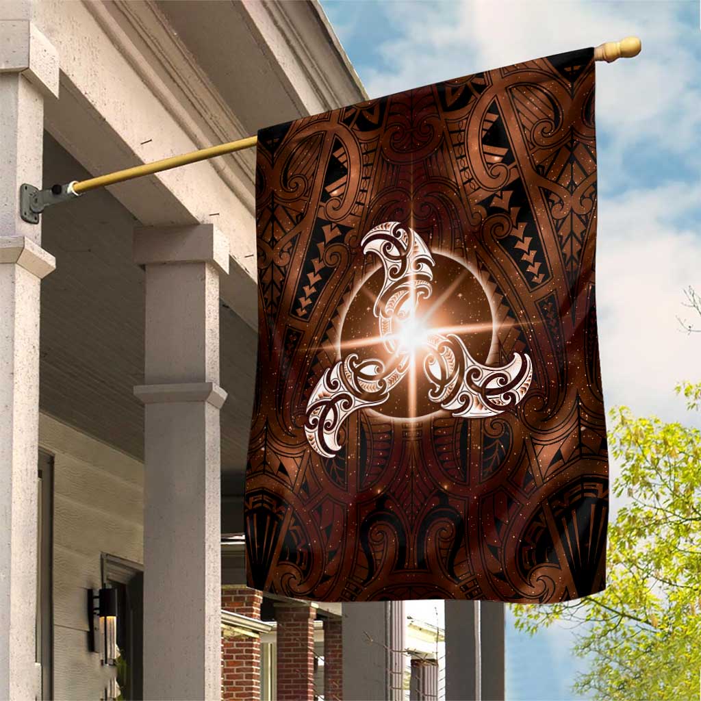 New Zealand Matariki Tupuanuku Garden Flag Maori Moko Brown Galaxy