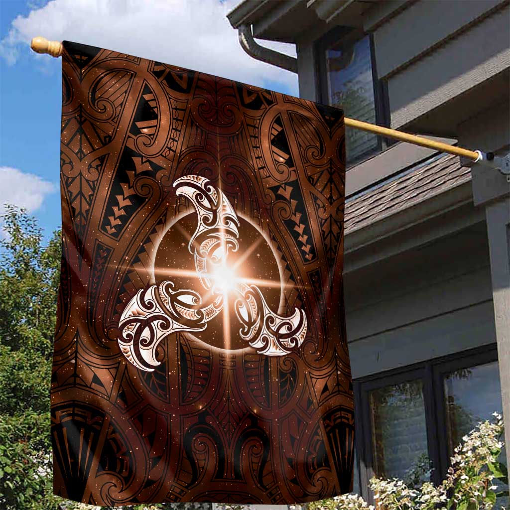 New Zealand Matariki Tupuanuku Garden Flag Maori Moko Brown Galaxy