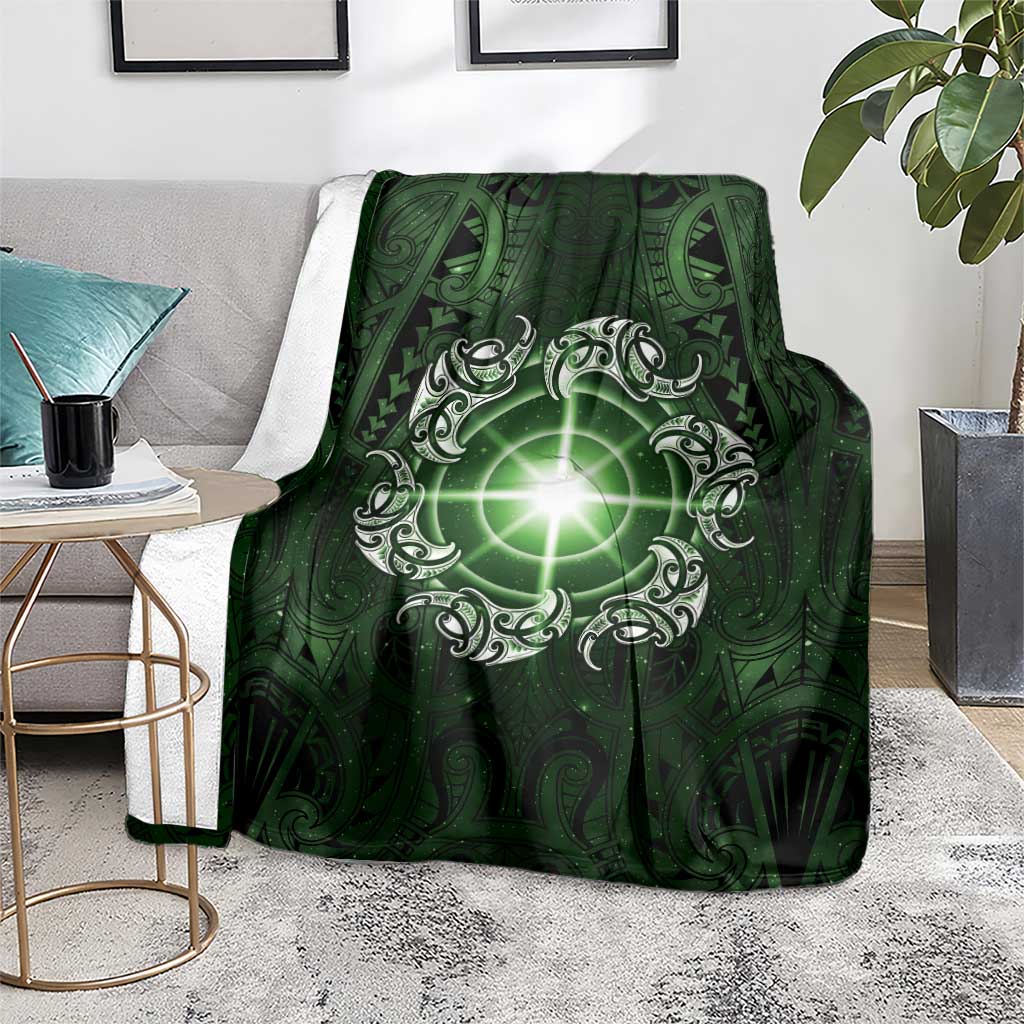 New Zealand Matariki Tupuarangi Blanket Maori Moko Green Galaxy