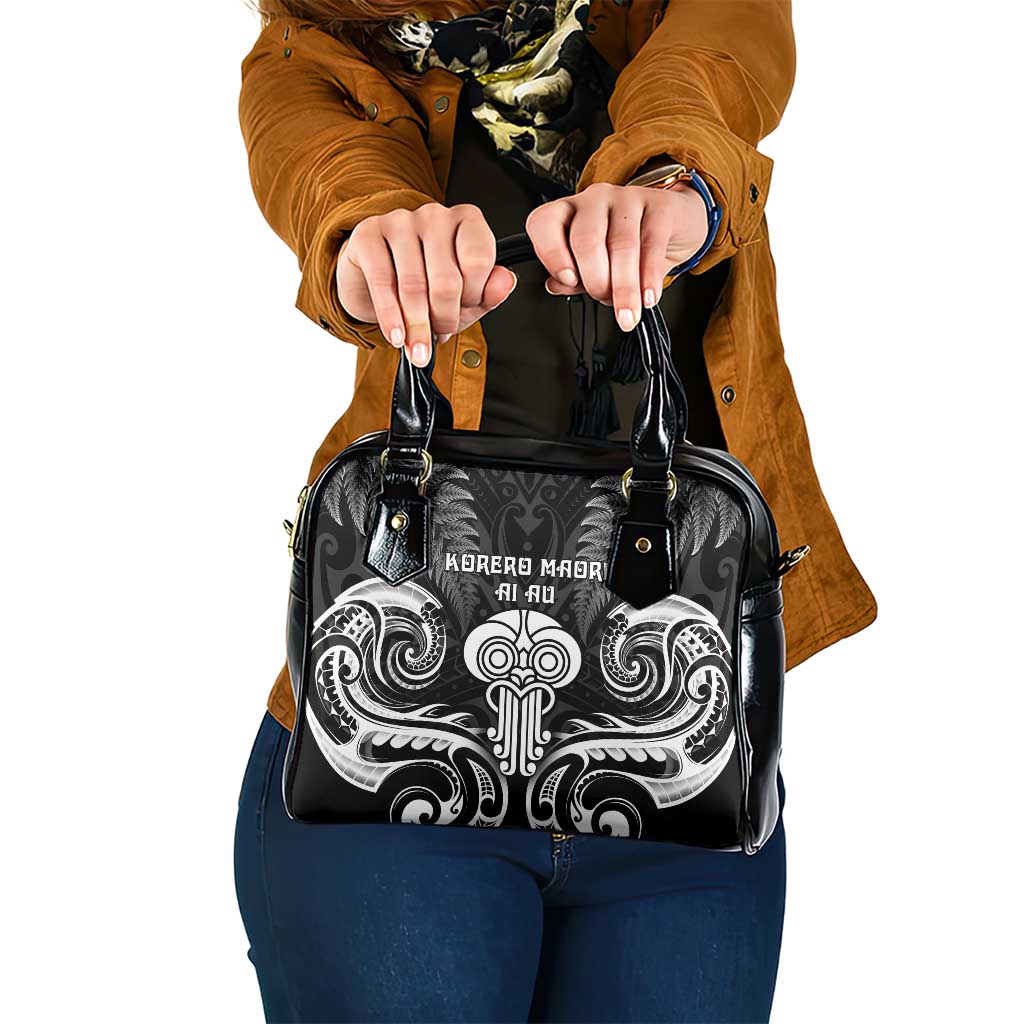 New Zealand Te Reo Maori Shoulder Handbag Korero Maori Ai Au LT05 One Size Black - Polynesian Pride