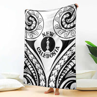 New Caledonia Day Blanket Polynesian Curves White Color - Polynesian Pride