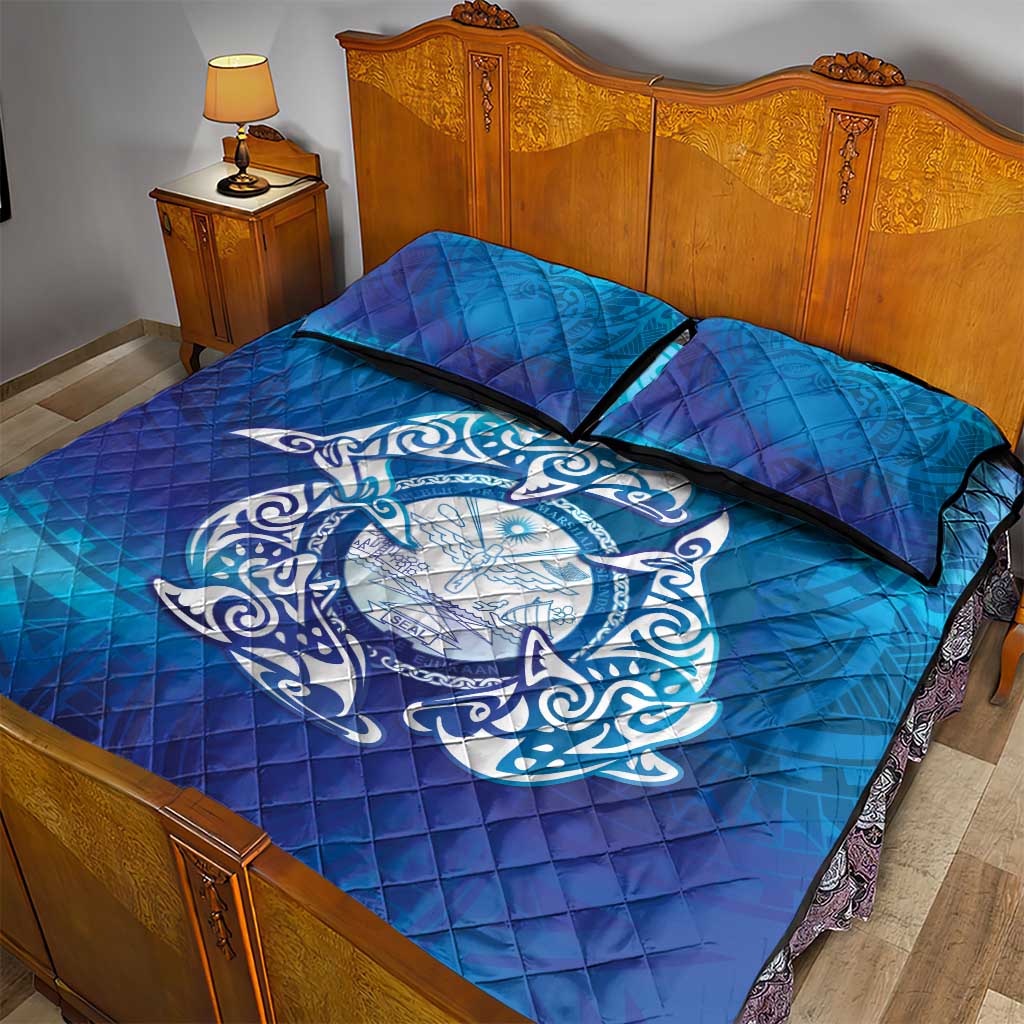 Marshall Islands Manit Day Quilt Bed Set Tribal Dolphin With Marshall Seal - Polynesian Pride