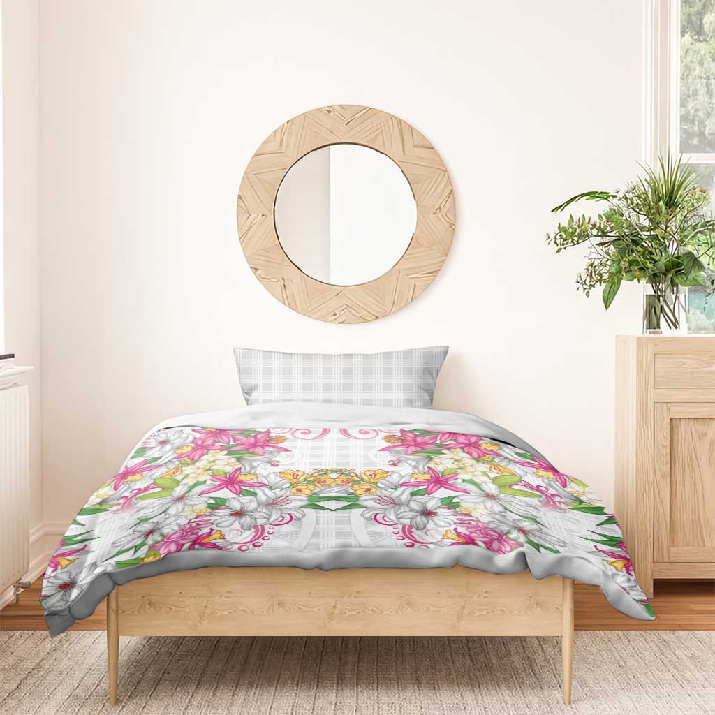 Hawaii Palaka Bedding Set White Tribal Pattern With Tropical Flowers - Polynesian Pride