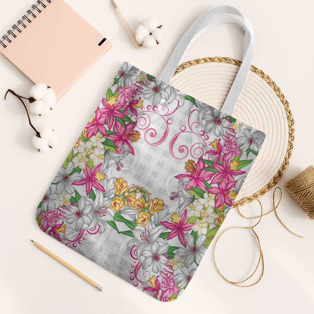 Hawaii Palaka Tote Bag White Tribal Pattern With Tropical Flowers - Polynesian Pride