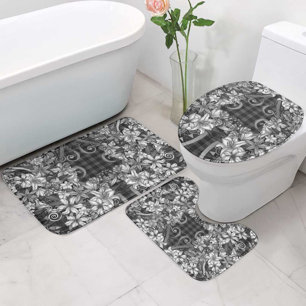 Hawaii Palaka Bathroom Set Black Tribal Pattern With Tropical Flowers - Polynesian Pride